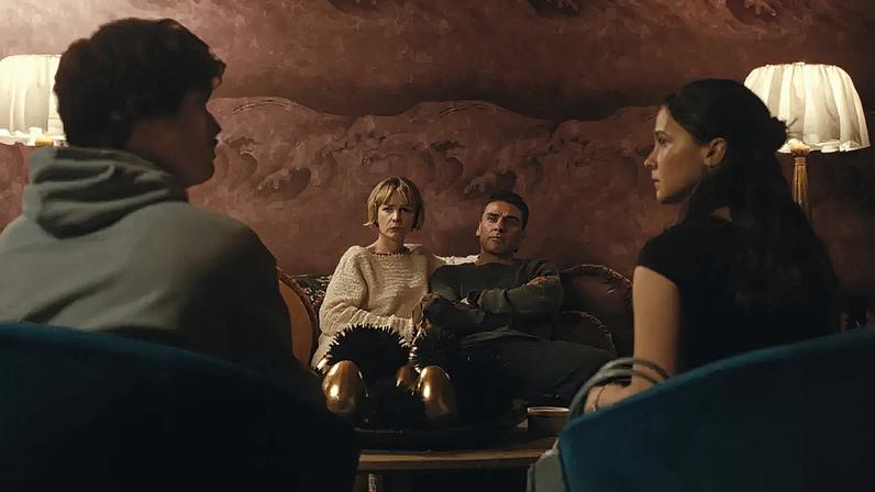 Charles Melton, Carey Mulligan, Oscar Isaac e Cailee Spaeny na segunda temporada de 'Treta'