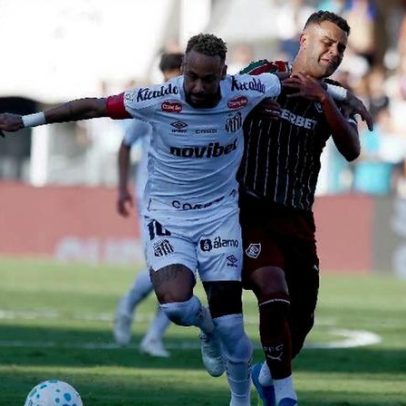 Fluminense vence na Vila Belmiro após Neymar perder gol feito