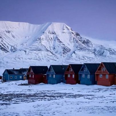 Assentamento polar com quatro meses de escuridão proíbe morrer no local