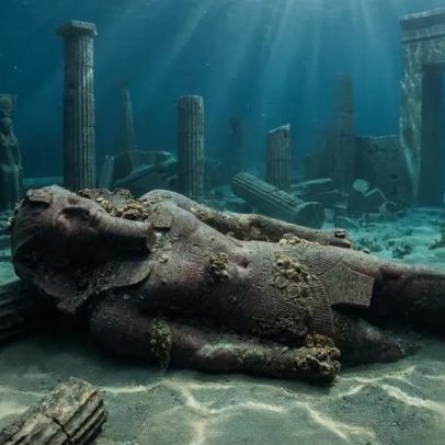 Metrópole portuária lendária submergida há 1200 anos é descoberta intacta