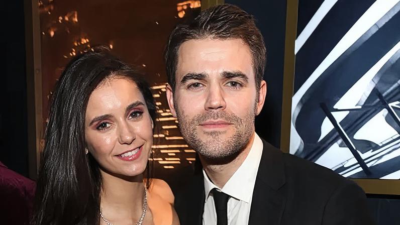 Paul Wesley e Nina Dobrev protagonizaram a série "The Vampire Diaries", sucesso dos anos 2010