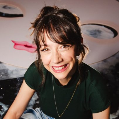Nina Pandolfo apresenta nova exposição no Farol Santander