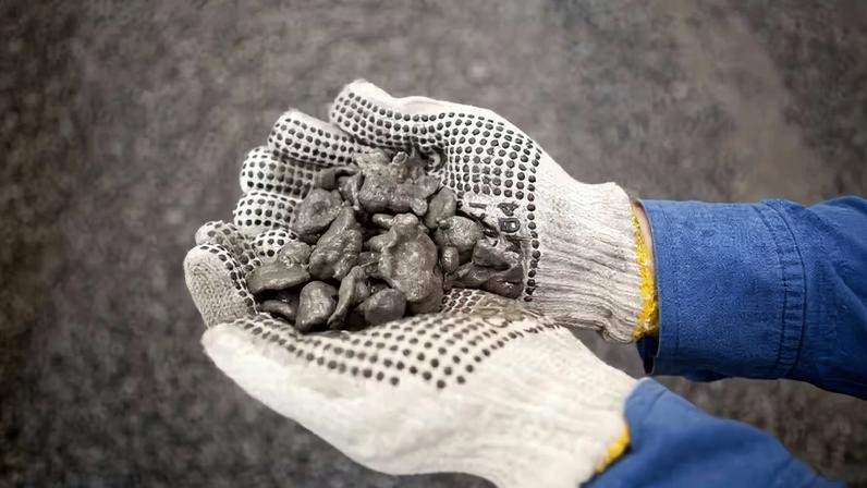 Níquel: Indonésia é o maior produtor mundial do metal, essencial na produção de aço inoxidável e baterias para veículos elétricos — Foto: Divulgação Anglo American.