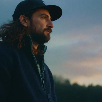Nos bastidores do novo documentário de Noah Kahan, terapêutico e difícil