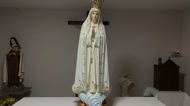 Imagem de Nossa Senhora de Fátima é retida na alfândega no Ceará