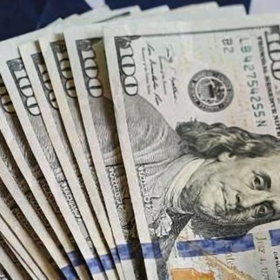 Dólar cai para cerca de R$4,97 com extensão da trégua EUA-Irã