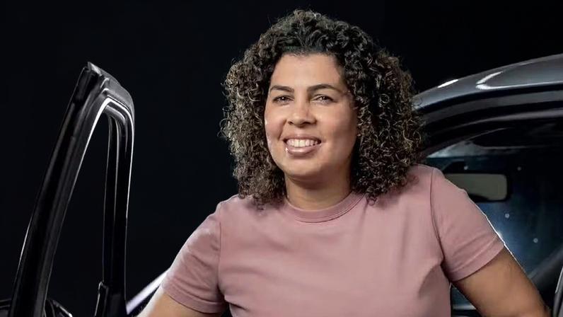 Fundadora da Oficina amiga da Mulher, Bárbara Brier atua para ampliar a presença e a qualificação feminina no ecossistema automotivo — Foto: Keiny Andrade