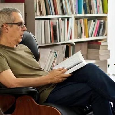 Um café com Nuno Ramos: o meu trabalho, para bem ou para mal, responde