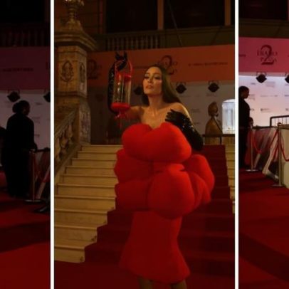 Famosos desfilam looks na première de O Diabo Veste Prada 2 no Rio