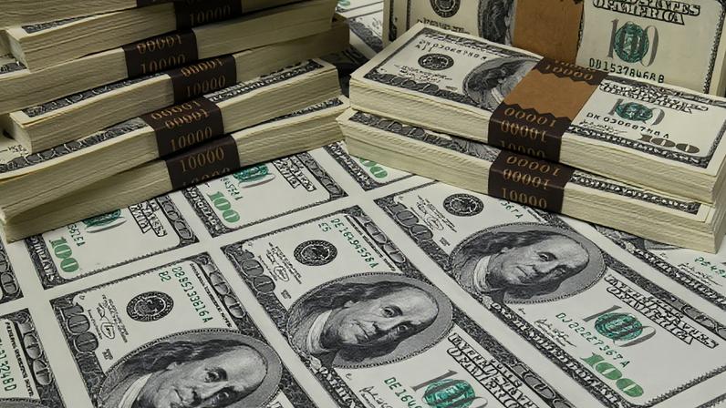 No mercado de câmbio brasileiro, o dólar comercial para venda fechou abaixo de R$ 5,00 nas últimas sete sessões