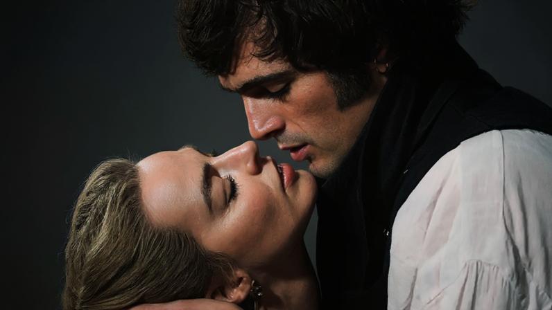 O Morro dos Ventos Uivantes é uma ótima opção para assistir em maio. — Foto: Reprodução/IMDb