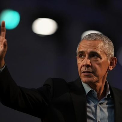Obama comemora vitória de Magyar na Hungria contra Orbán