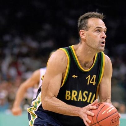 Oscar Schmidt deixa legado com lances históricos no basquete