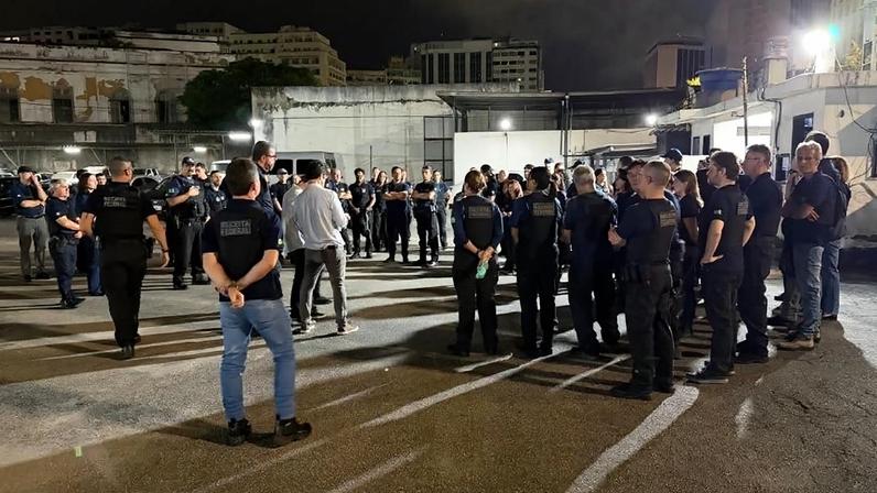 Operação Mare Liberumna envolve mais de 100 servidores da Receita e 200 policiais