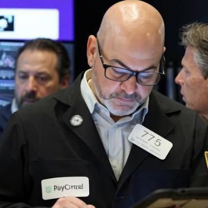 Wall Street opera em sessão mista diante de preocupações com IA e petróleo