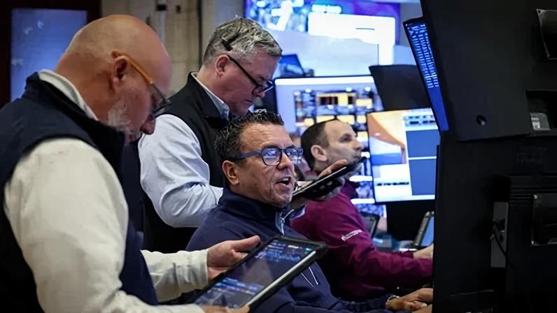 Operadores na bolsa de Nova York em 06/03/2026