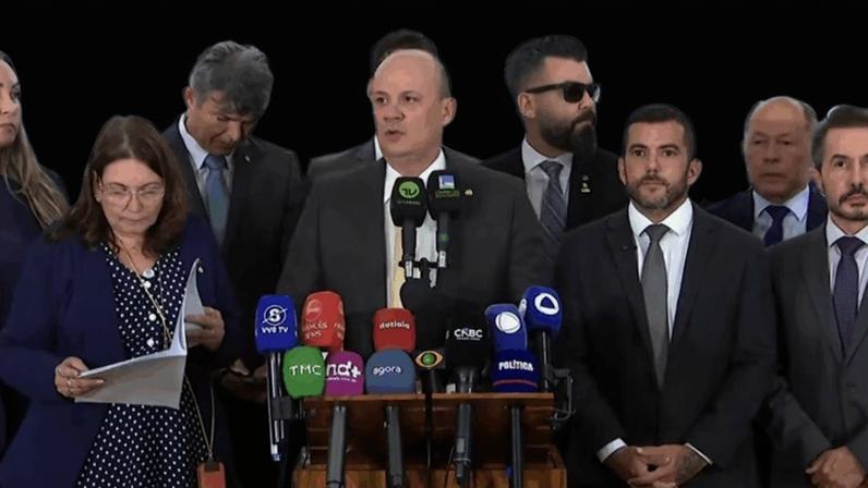 Oposição afirma que STF ameaça Congresso após fala de Gilmar sobre CPI