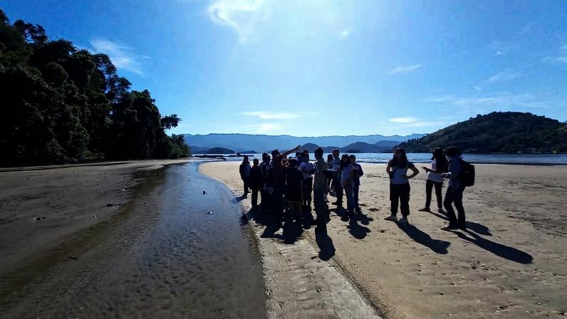 Atividade acadêmica na UFF, em Niterói RJ
