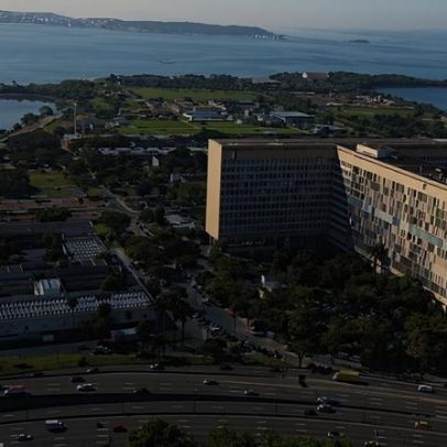 Concurso CH-UFRJ RJ abre 1 vaga para médico do trabalho PcD