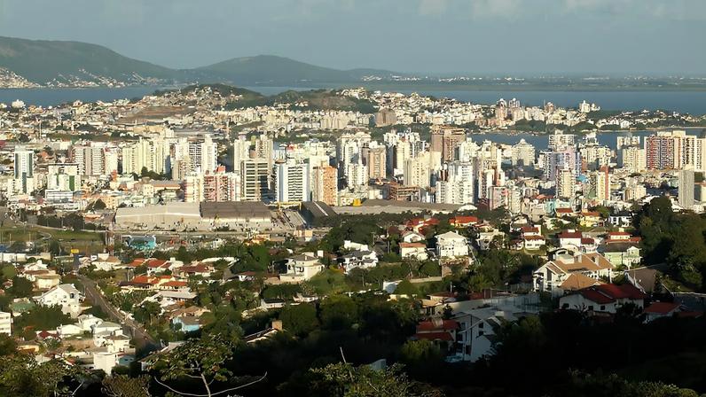 FCEE em São José, SC, abre 26 vagas em processo seletivo para 2026