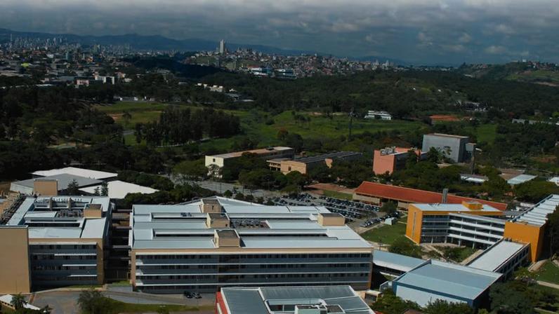 Foto aérea do campus Pampulha da UFMG, em Belo Horizonte. Crédito: Departamento de Engenharia de Minas da UFMG.