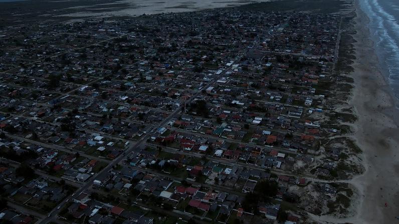 Balneário de Quintão, litoral norte do RS, em dia ensolarado