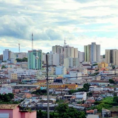 UNIFAL-MG divulga vaga única para professor substituto de Administração