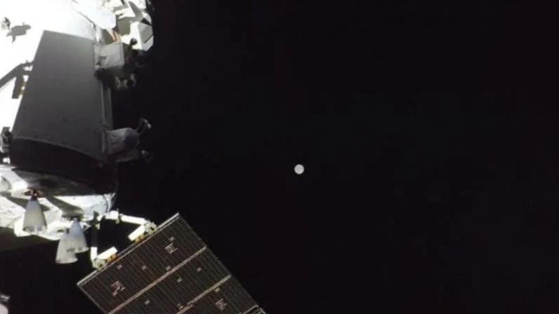 Astronautas realizarão um sobrevoo lunar e vão coletar observações científicas da superfície da Lua