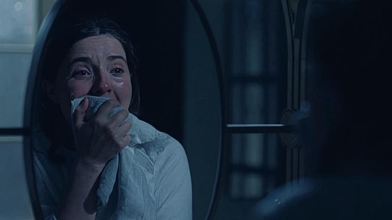 Lucy Halliday em "Os Testamentos: Das Filhas de Gilead"