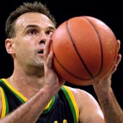 Oscar Schmidt recusou a NBA para defender a seleção brasileira