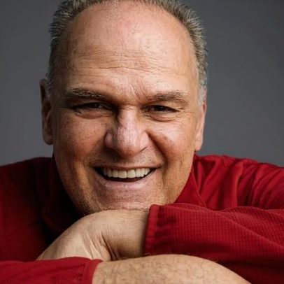 Oscar Schmidt é homenageado pelo COB; filho comenta último capítulo
