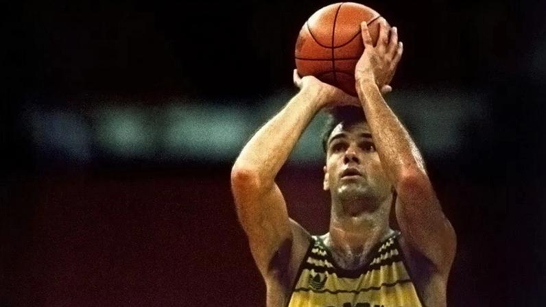 Oscar Schmidt é o maior cestinha da história das Copas do Mundo — Foto: Arquivo/CBB