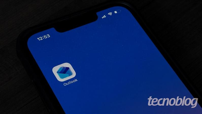 Tela de senha do Outlook para iPhone (imagem: Emerson Alecrim/Tecnoblog)