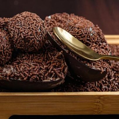 Ovo de Páscoa caseiro: 8 receitas fáceis e econômicas