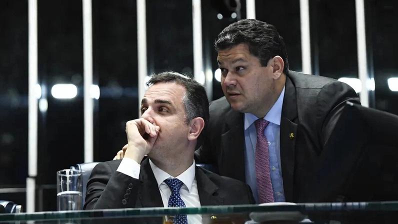 Rodrigo Pacheco e Davi Alcolumbre — Foto: Roque de Sá/Agência Senado