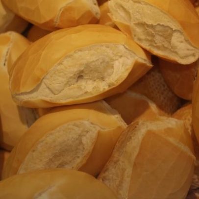 Três truques para deixar pão amanhecido fresco e crocante