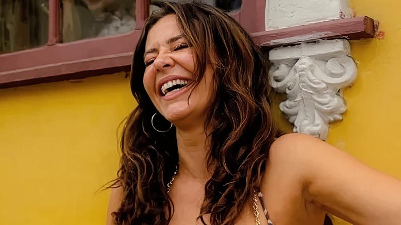 Paolla Oliveira completou 44 anos