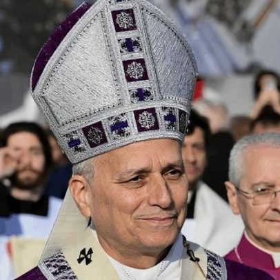 Papa nega interesse em debater com Trump