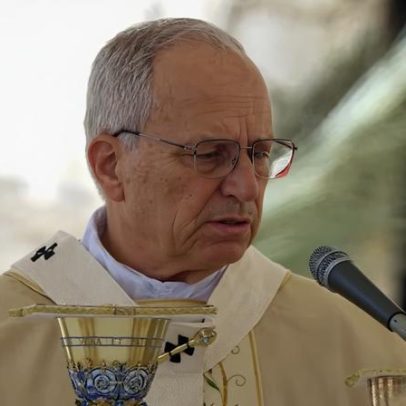 Papa Leão XIV celebra missa para mais de 100 mil fiéis em Angola