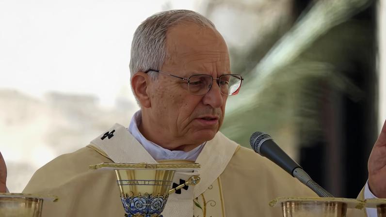 Papa Leão XIV celebra missa para mais de 100 mil fiéis em Angola