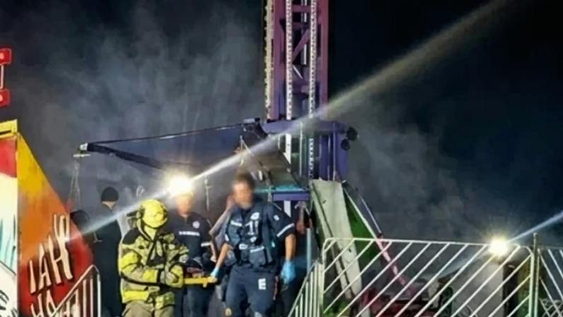 1 de 1 Pelo menos 12 pessoas ficam feridas em acidente em parque de diversões - Foto: Redes sociais/ reprodução