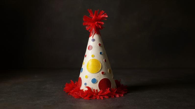 A glowing party hat.