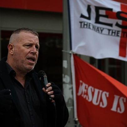 Autoridades impedem pastor e igreja de pregar nas ruas
