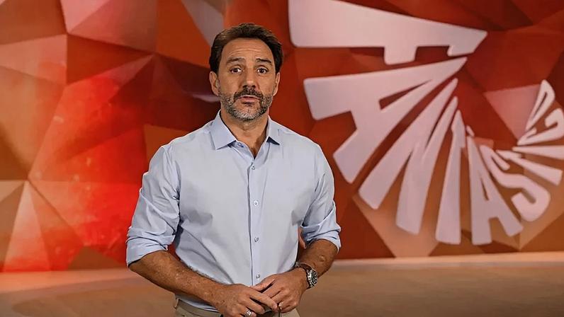 Paulo Renato Soares estreia no Fantástico e sobe mais um degrau na Globo