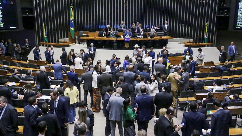 Brasília (DF), 17/09/2025 – Votação da PEC da blindagem no plenário da câmara dos deputados, presidida pelo dep.Hugo Motta. Foto: Kayo Magalhaes/Câmara dos deputados