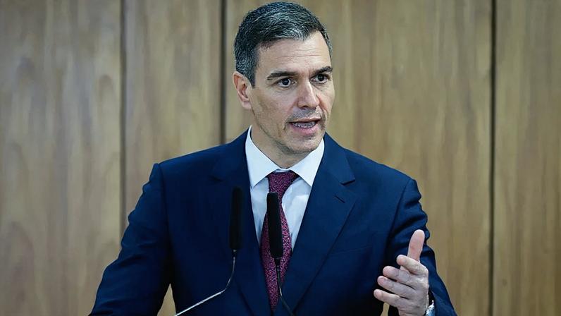 "Que aqueles que já fazem parte da nossa vida cotidiana o façam em igualdade de condições, contribuindo para a sustentação do nosso país e do nosso modelo de convivência", afirmou o premiê Pedro Sánchez