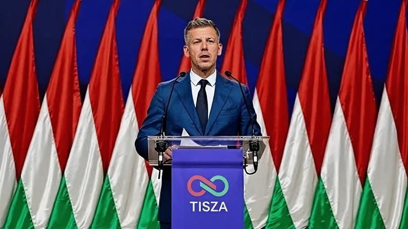 Péter Magyar concede entrevista em Budapeste, capital da Hungria