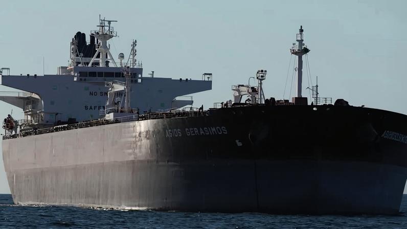 Imagem da noticia EUA renovam permissão para compra de petróleo russo em alto-mar