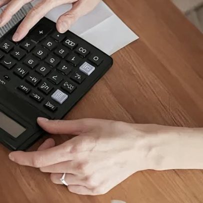 Orçamento apertado leva 45% dos brasileiros a buscar renda extra