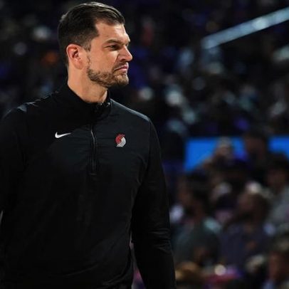 Splitter é o primeiro técnico brasileiro a levar equipe aos playoffs da NBA